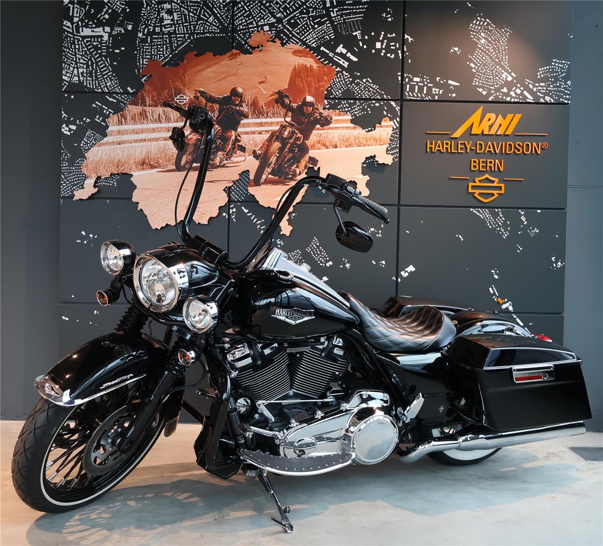 2018 harley-davidson FLHRC Road King Classic 107 ABS