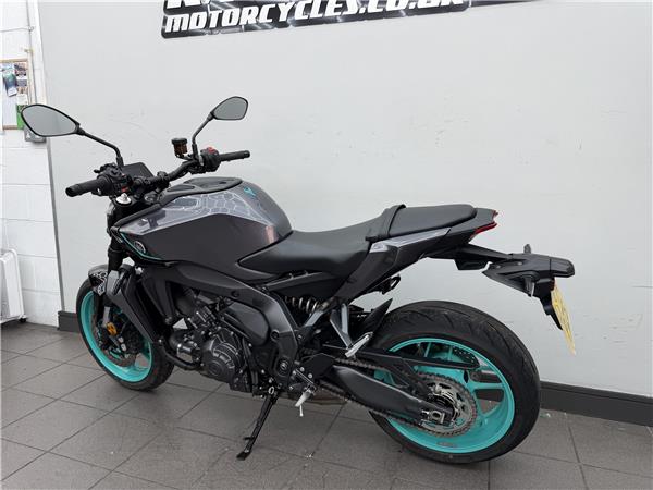 2024 YAMAHA MT-09 Y-AMT