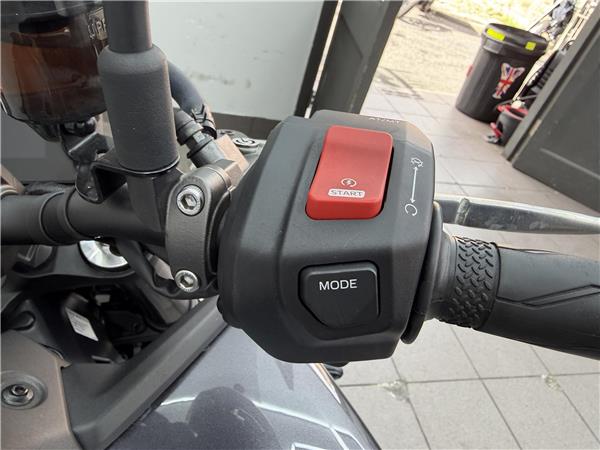 2024 YAMAHA MT-09 Y-AMT