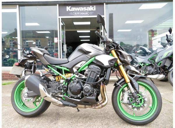 KAWASAKI Z900 SE