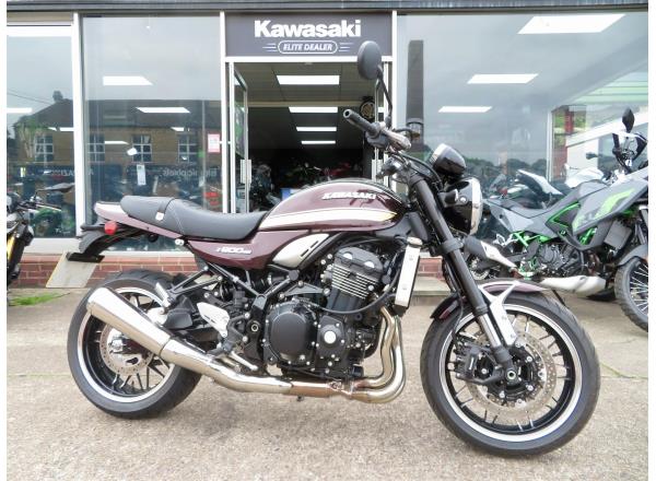 KAWASAKI Z900RS