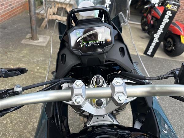 2026 KAWASAKI KLE500 SE