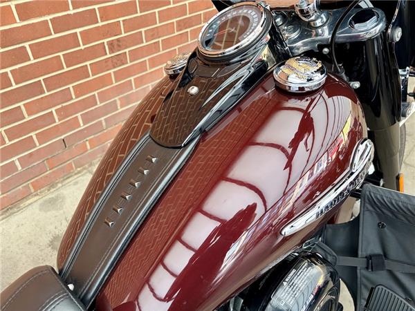 2017 HARLEY-DAVIDSON SOFTAIL FLHC HERITAGE CLASSIC