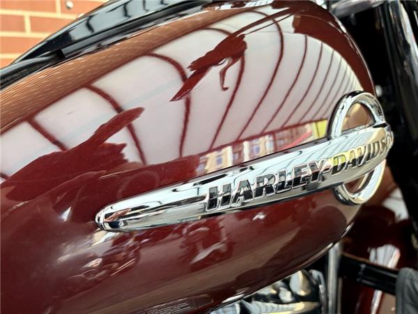 2017 HARLEY-DAVIDSON SOFTAIL FLHC HERITAGE CLASSIC