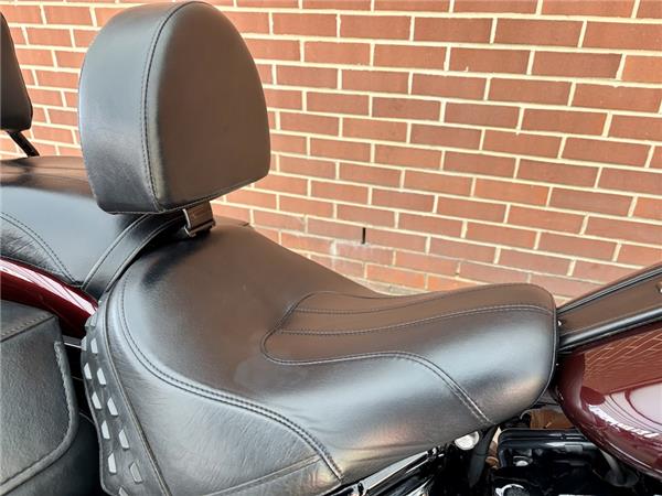 2017 HARLEY-DAVIDSON SOFTAIL FLHC HERITAGE CLASSIC