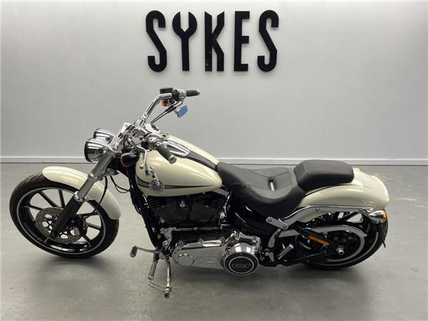 2015 Harley-Davidson Breakout