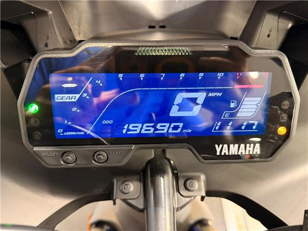 YAMAHA R125