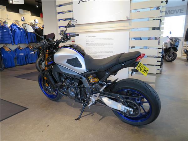 YAMAHA MT-09 SP