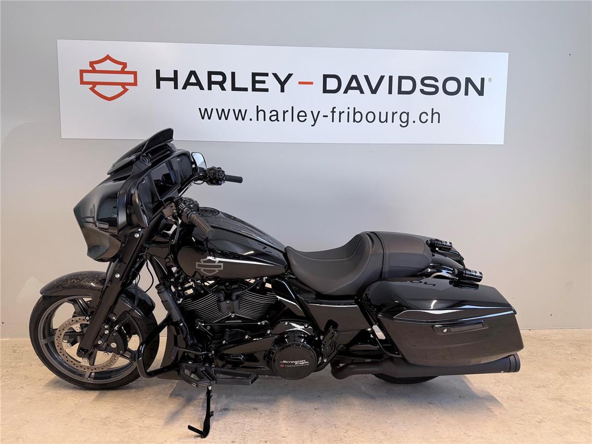 2024 harley-davidson FLHX Street Glide Black Finish 117