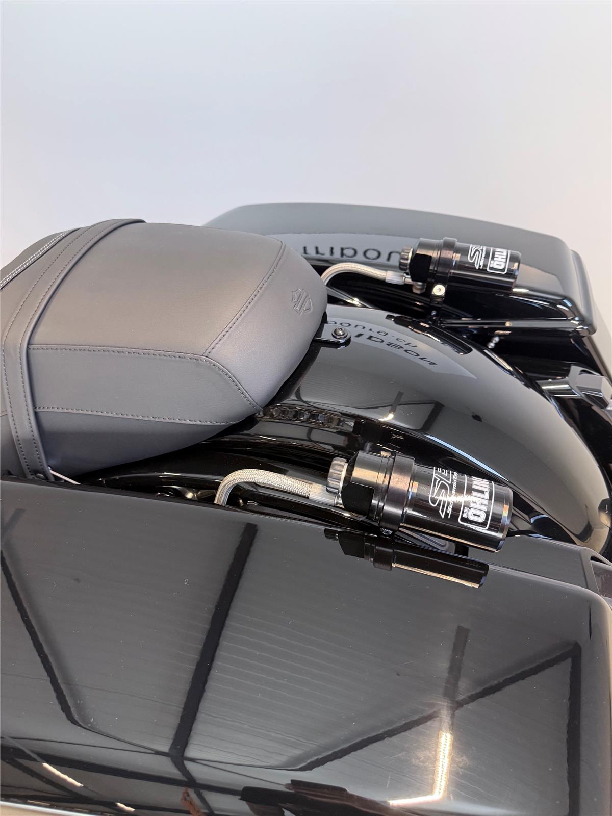 2024 harley-davidson FLHX Street Glide Black Finish 117