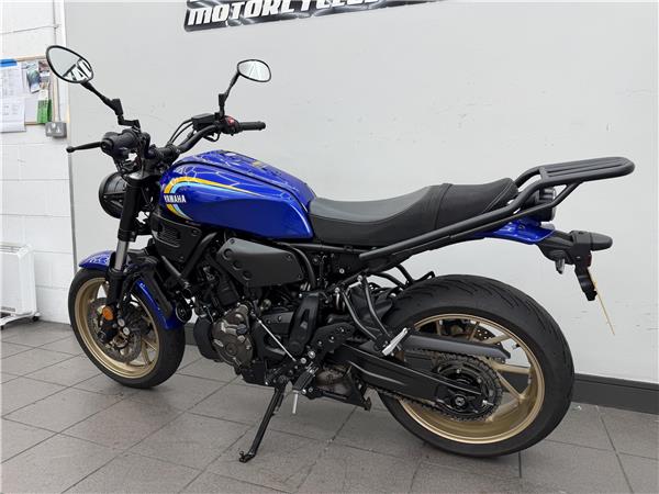 2025 YAMAHA XSR700