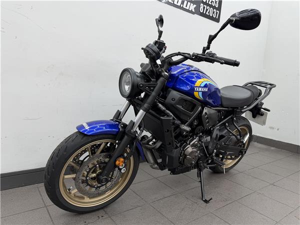 2025 YAMAHA XSR700