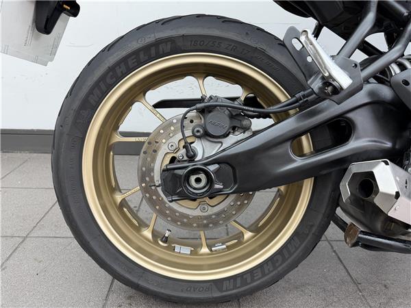 2025 YAMAHA XSR700