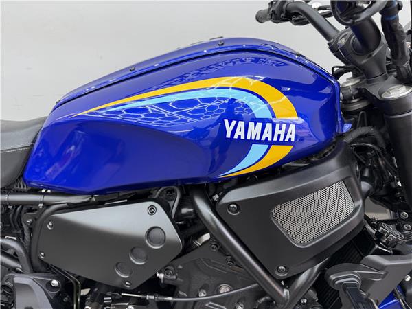 2025 YAMAHA XSR700