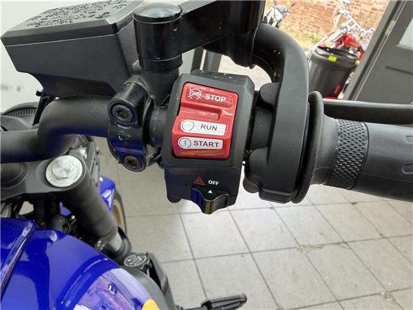2025 YAMAHA XSR700