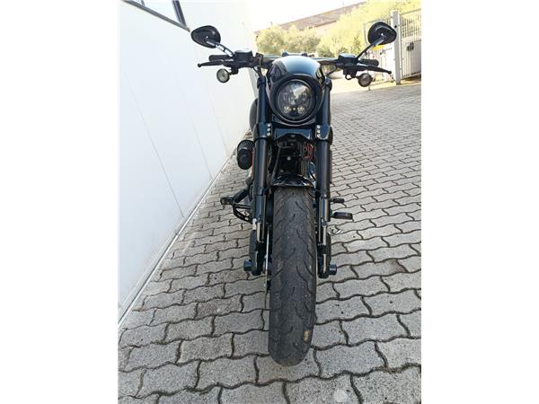 2017 CVO Pro Street Breakout