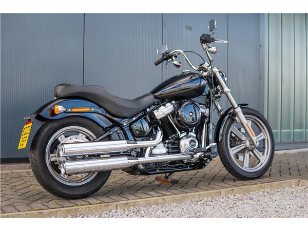 2022 Harley-Davidson Softail Standard