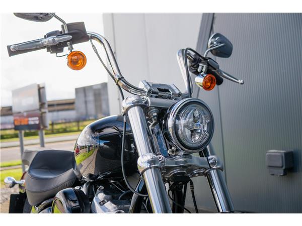 2022 Harley-Davidson Softail Standard