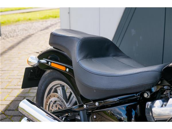 2022 Harley-Davidson Softail Standard