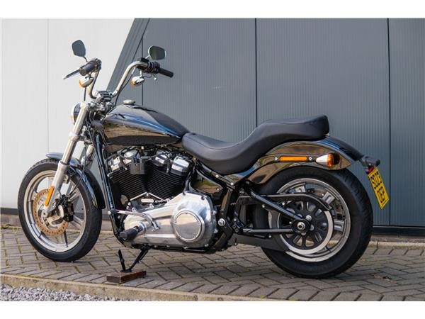 2022 Harley-Davidson Softail Standard
