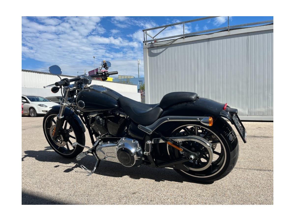 2016 Harley-Davidson Softail Breakout FXBR