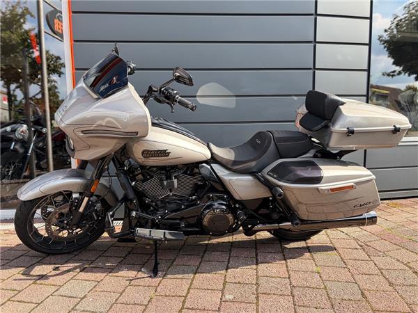 FLHXSE CVO STREET GLIDE Jekill & Hyde Fused Ape