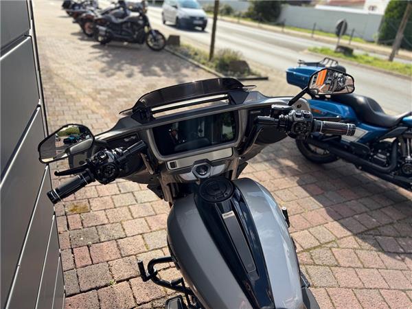 FLHXSE CVO STREET GLIDE Jekill & Hyde Fused Ape