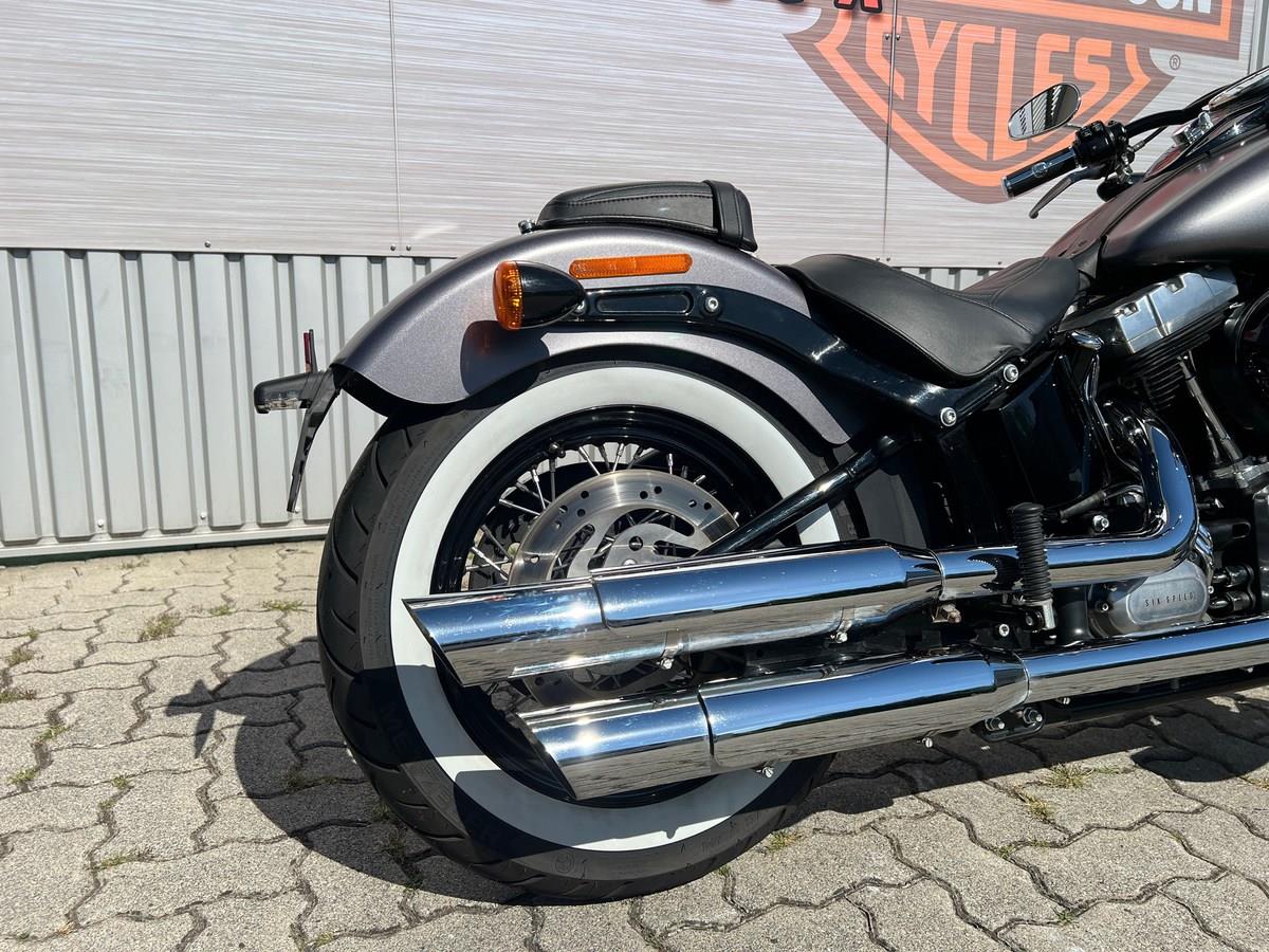 FS2 Softail Slim 