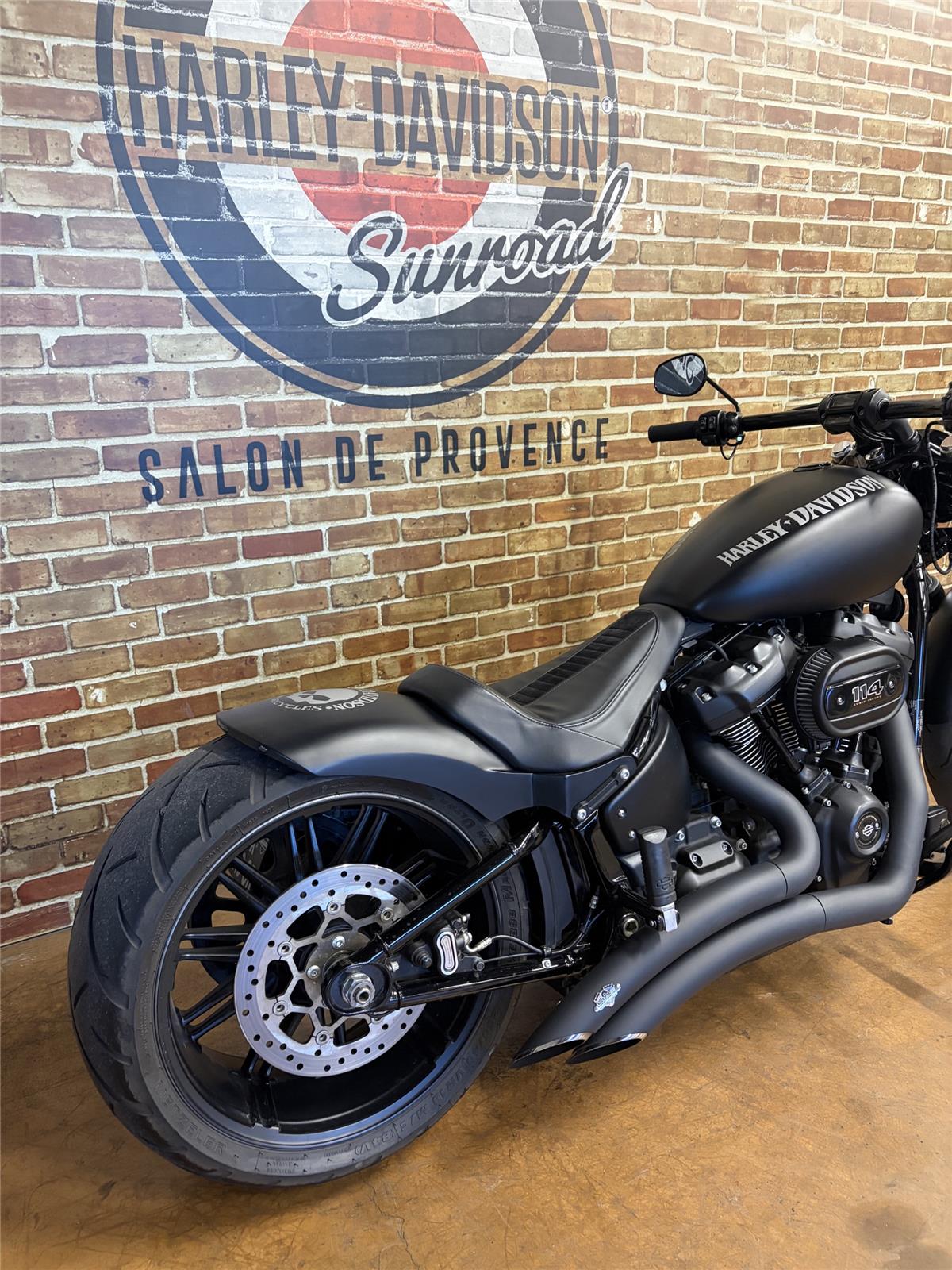2020 HARLEY-DAVIDSON BREAKOUT