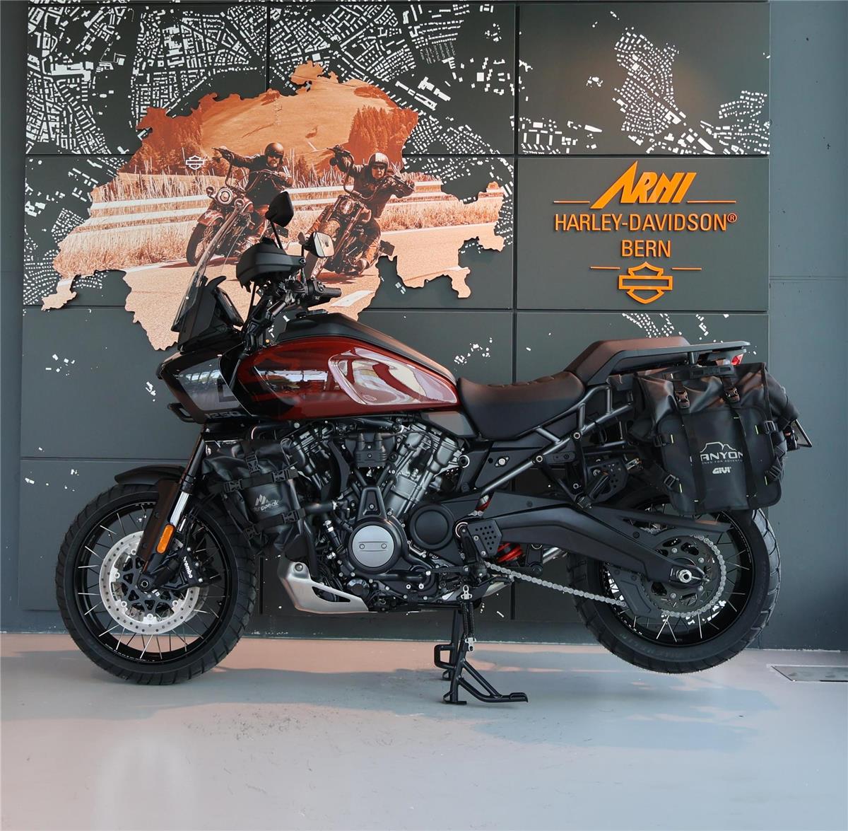 2025 harley-davidson RA Pan America 1250 Special