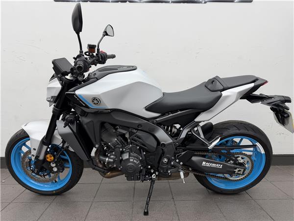2026 YAMAHA MT-09 Y-AMT