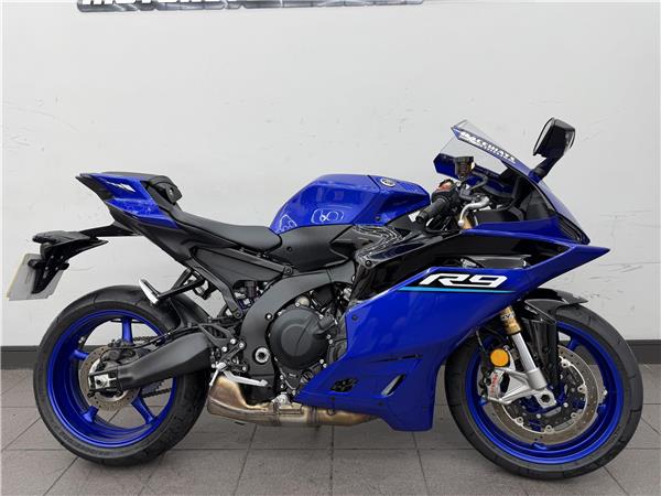 2026 YAMAHA YZF R9