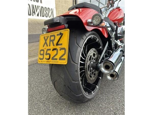 2026 Harley-Davidson Breakout