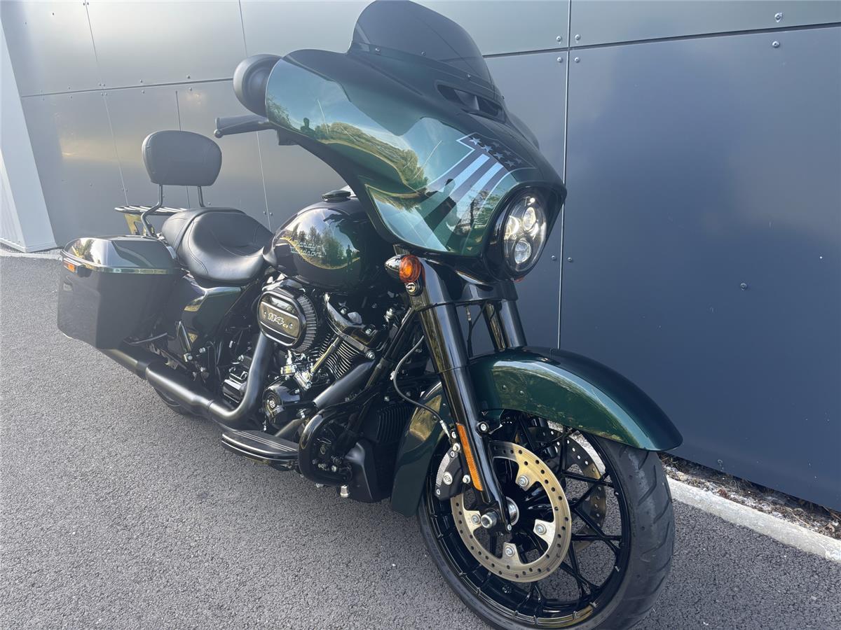 2022 HARLEY-DAVIDSON STREET GLIDE