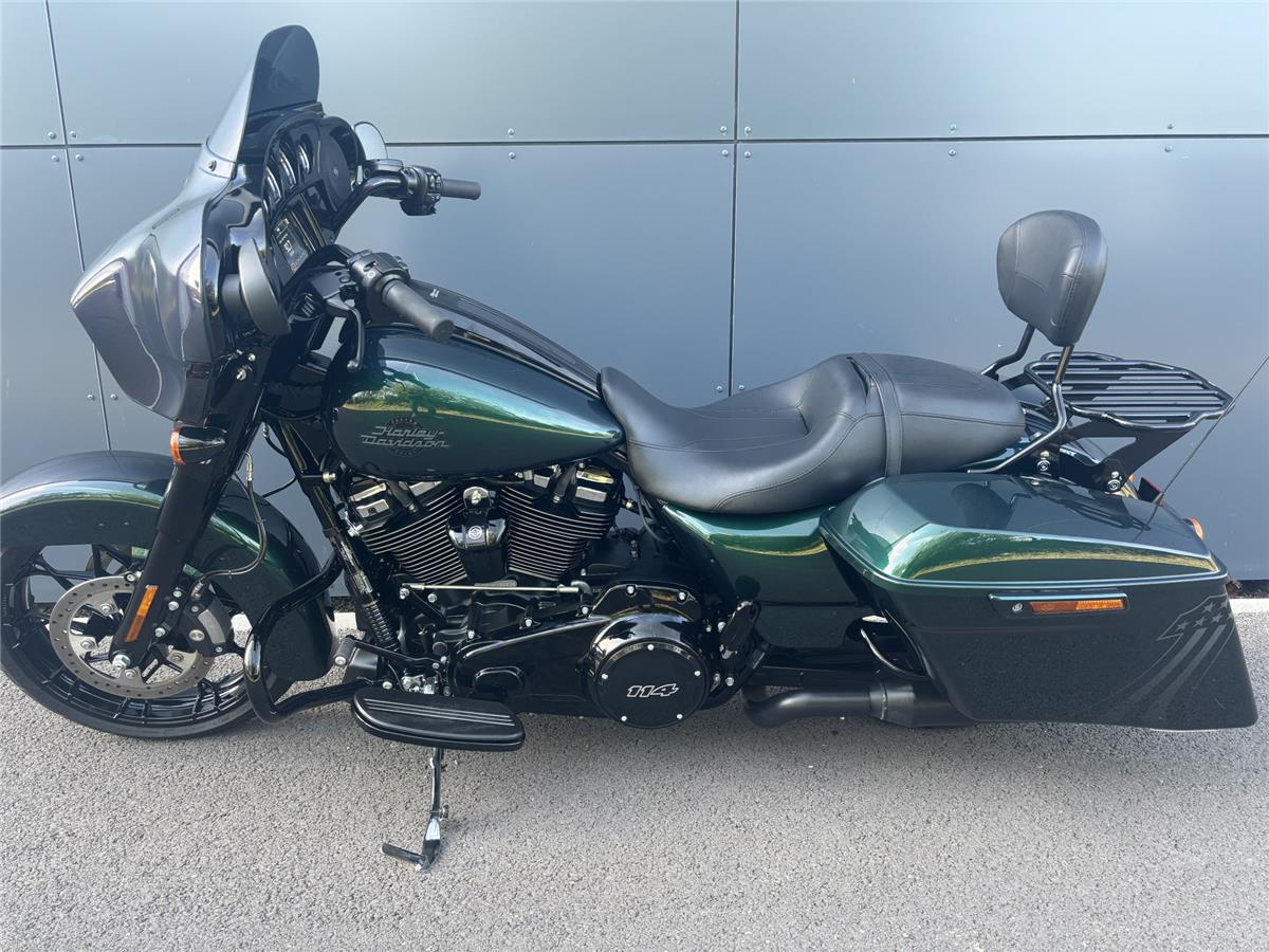 2022 HARLEY-DAVIDSON STREET GLIDE