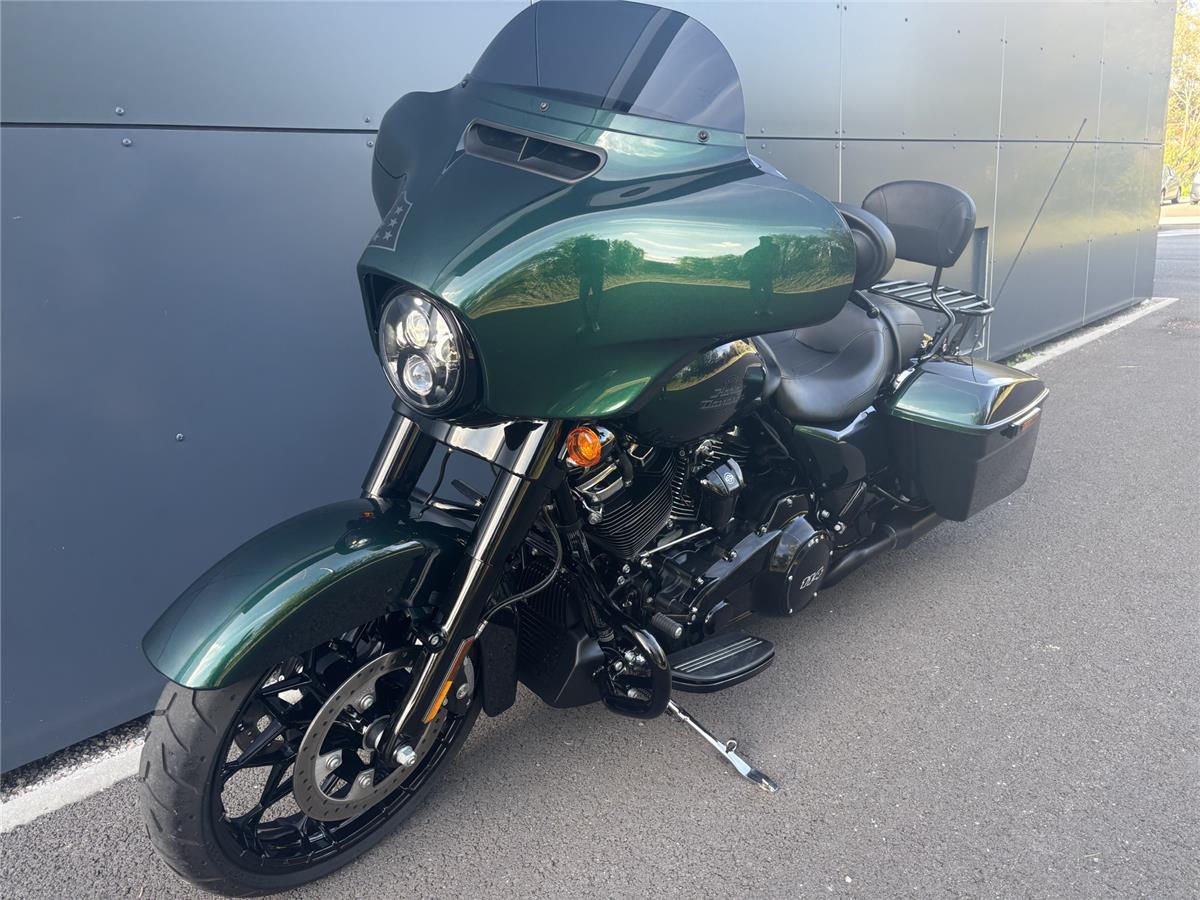 2022 HARLEY-DAVIDSON STREET GLIDE