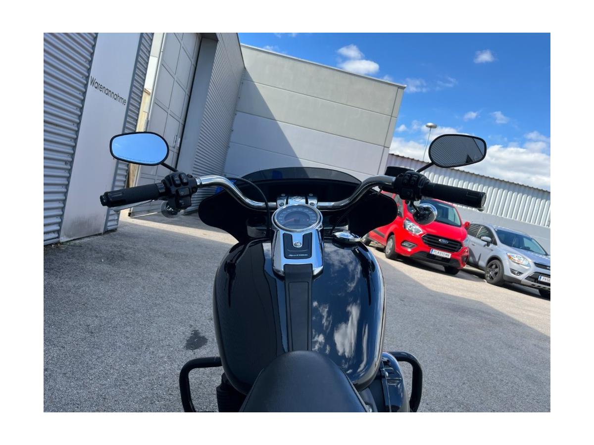 2024 Harley-Davidson Softail Sport Glide FLSB