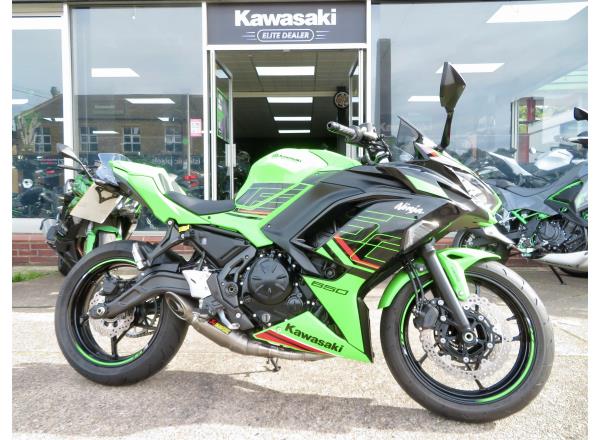 KAWASAKI NINJA 650 KRT PERFORMANCE EDITION