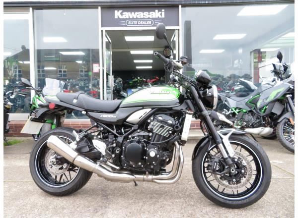 KAWASAKI Z900RS
