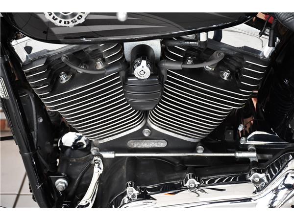 2016 HARLEY-DAVIDSON SOFTAIL FXSB BREAKOUT
