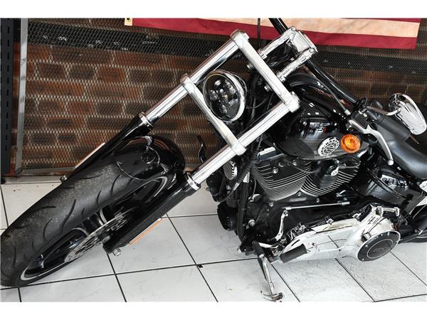 2016 HARLEY-DAVIDSON SOFTAIL FXSB BREAKOUT