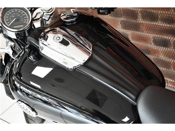 2016 HARLEY-DAVIDSON SOFTAIL FXSB BREAKOUT