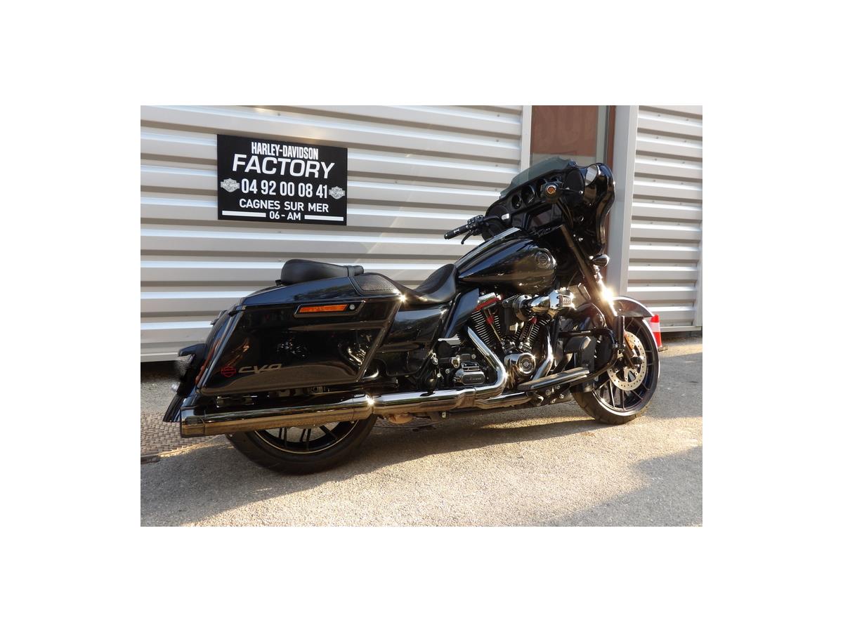 2022 HARLEY-DAVIDSON STREET GLIDE