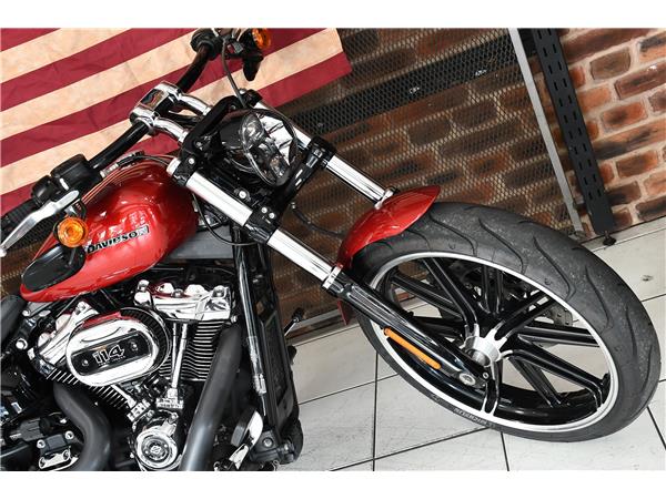 2018 HARLEY-DAVIDSON BREAKOUT 114