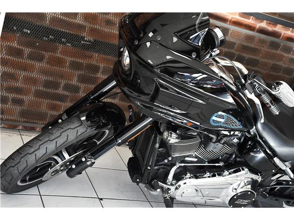 2025 HARLEY-DAVIDSON LOW RIDER ST