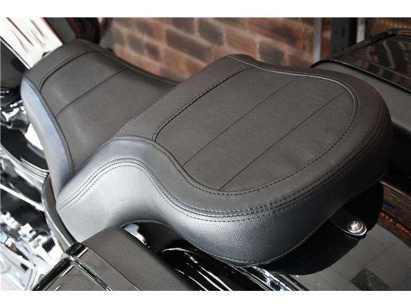 2025 HARLEY-DAVIDSON LOW RIDER ST