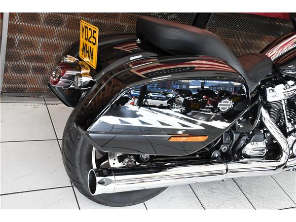 2025 HARLEY-DAVIDSON LOW RIDER ST