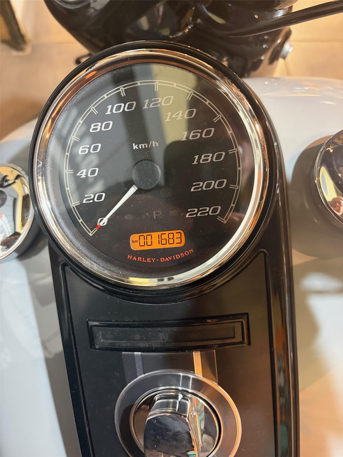 2026 HARLEY-DAVIDSON ROAD KING