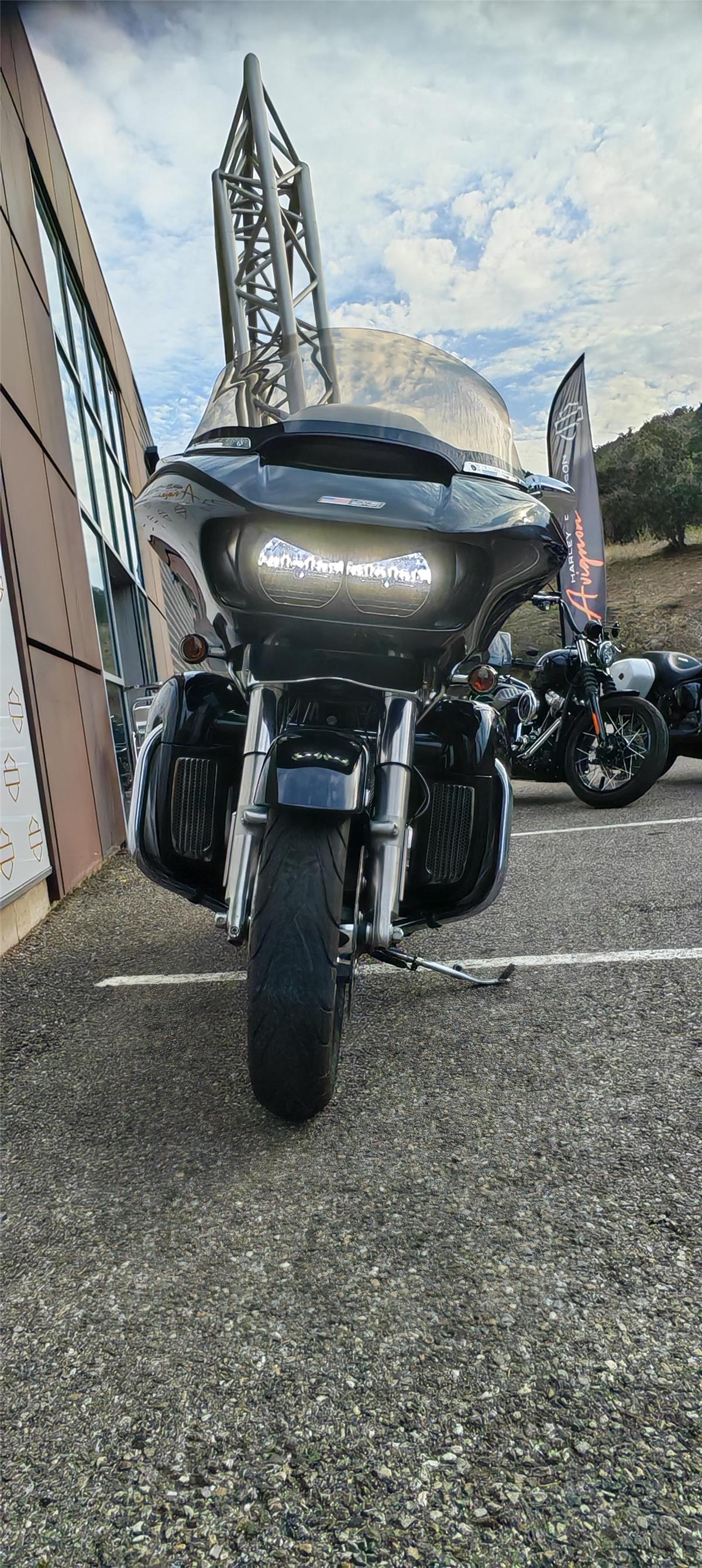 2018 HARLEY-DAVIDSON ROAD GLIDE