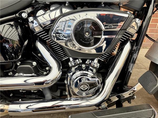 2025 HARLEY-DAVIDSON SOFTAIL FLFB FAT BOY